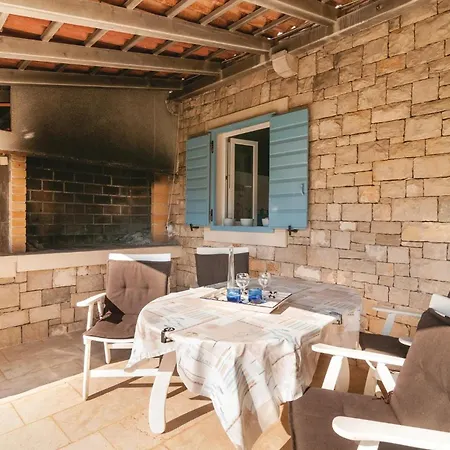 Two-bedroom In Postira